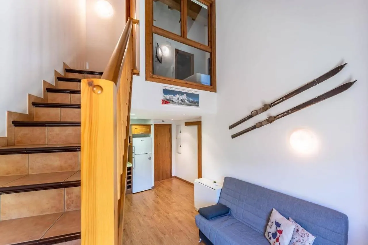 Apartamentsaloriaburg Farrera 0*,  Spain