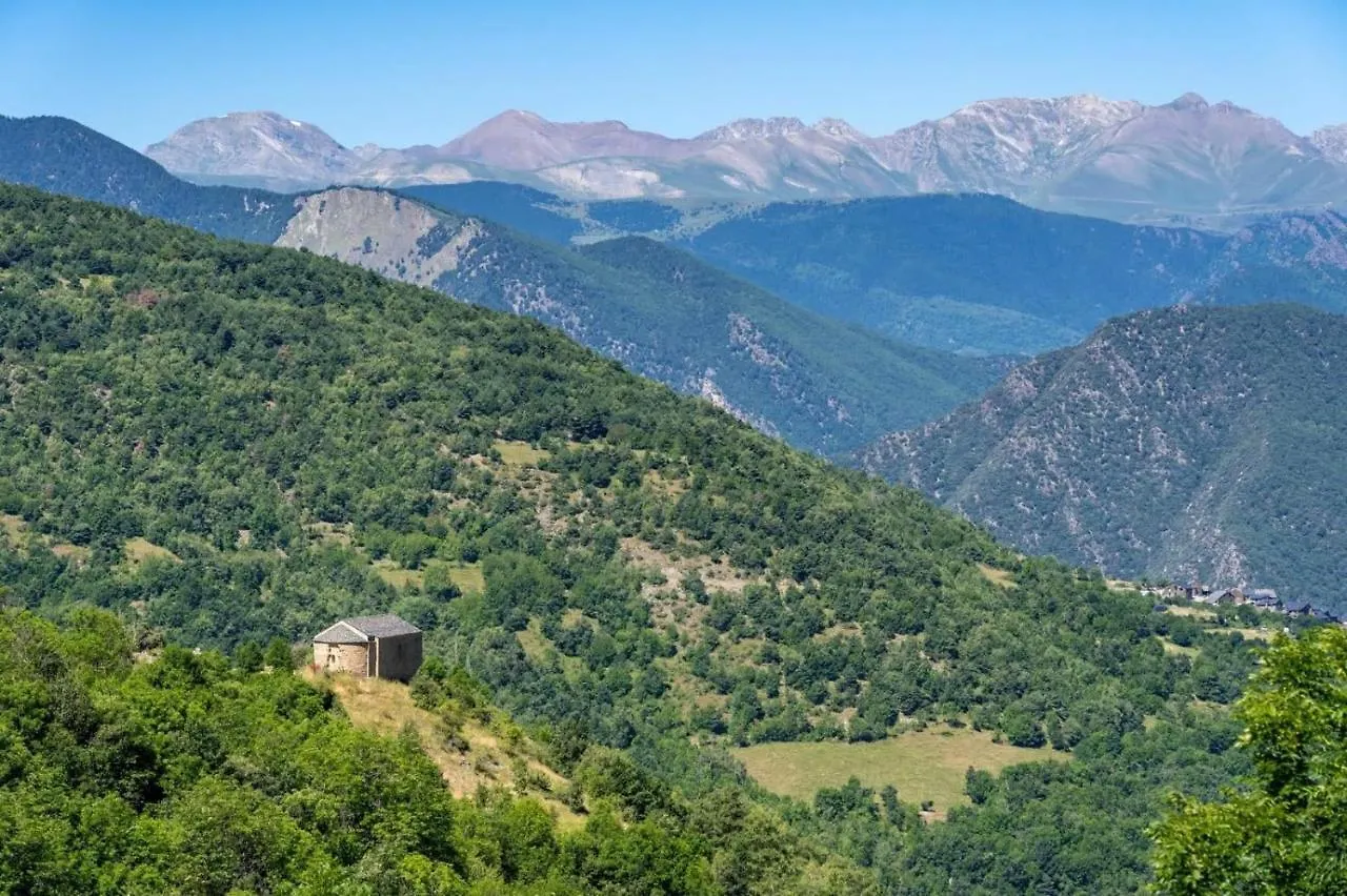 Apartamentsaloriaburg Farrera 0*,  Spain