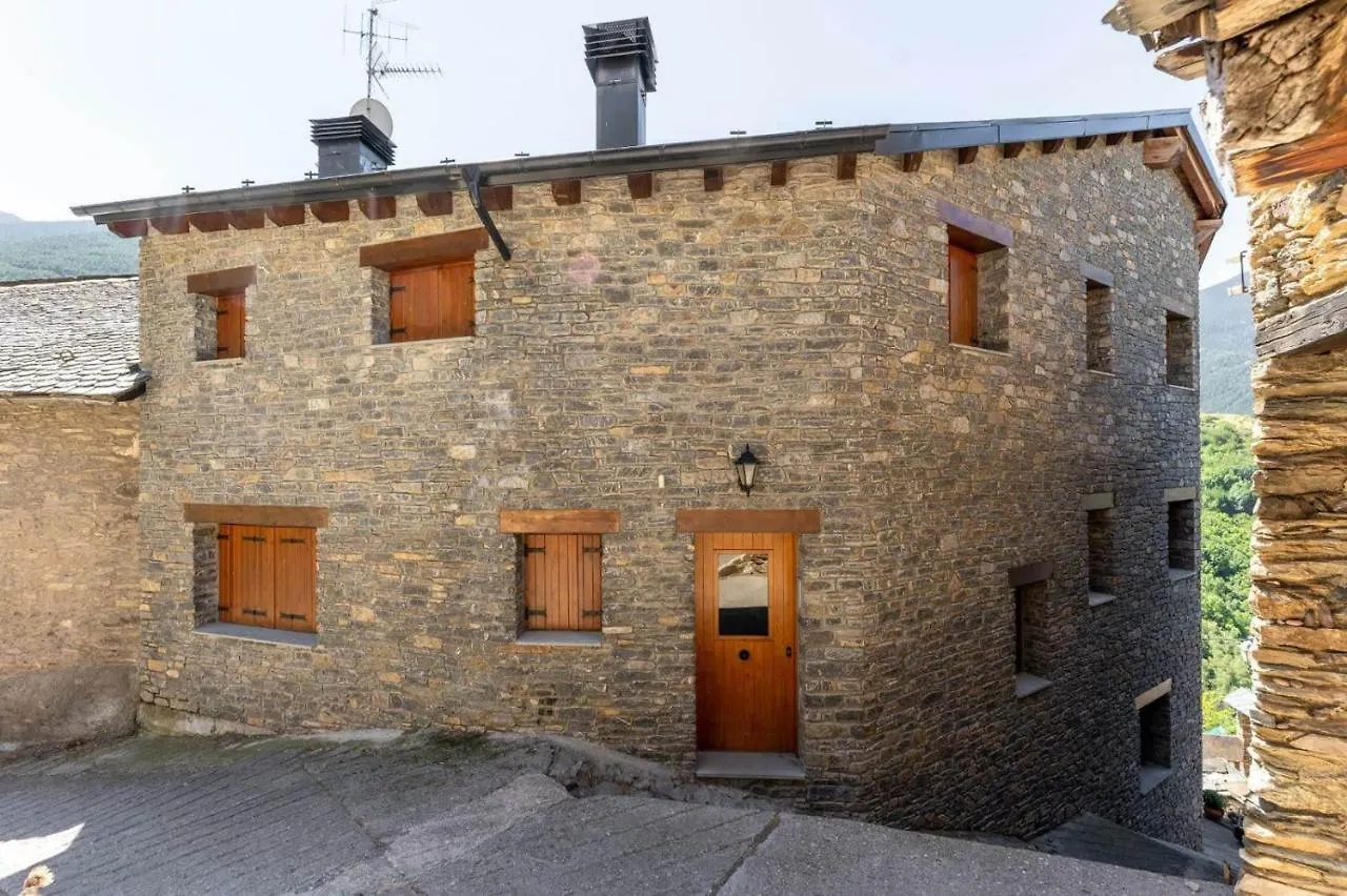 Apartamentsaloriaburg Farrera Apartment
