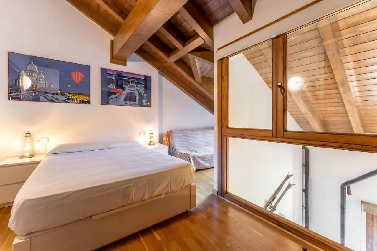 Apartamentsaloriaburg Farrera 0*,  Spain